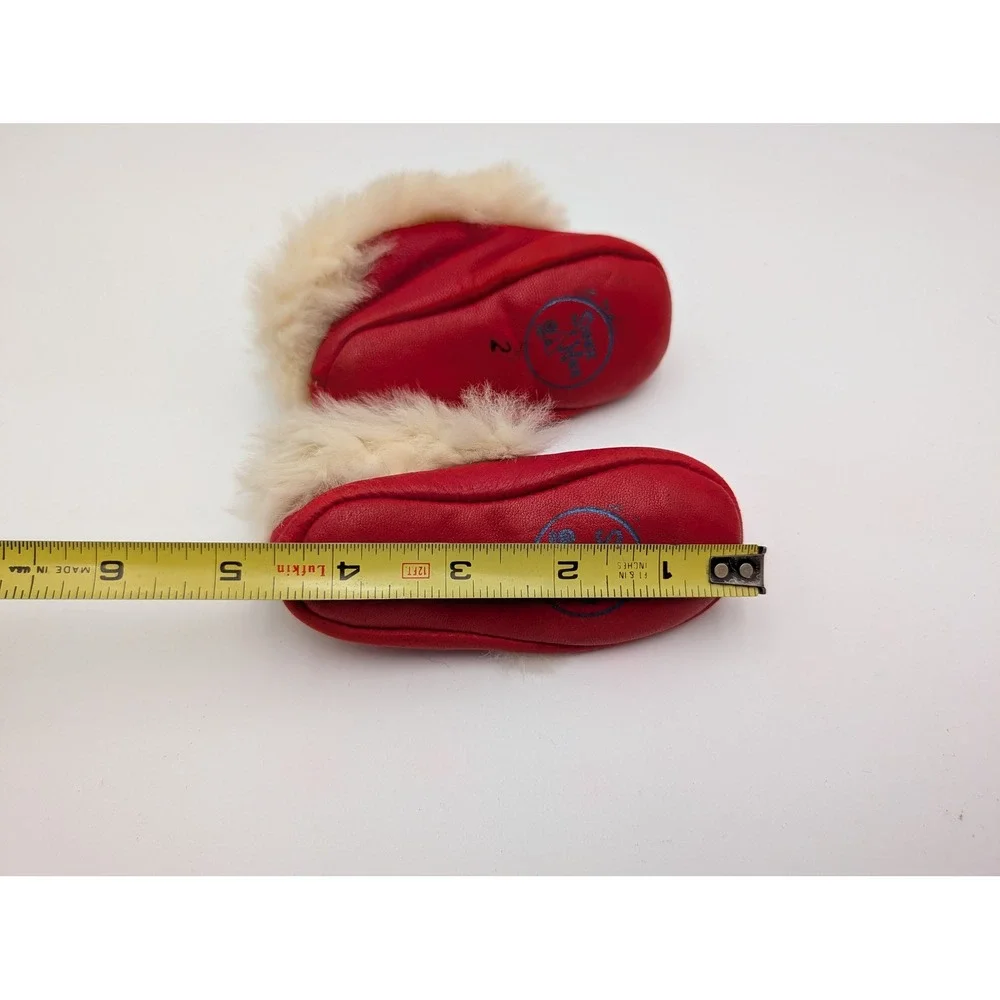 Sioux Mox Baby Moccasin Sz 2 Beaded Snowflake Fur Trim Red